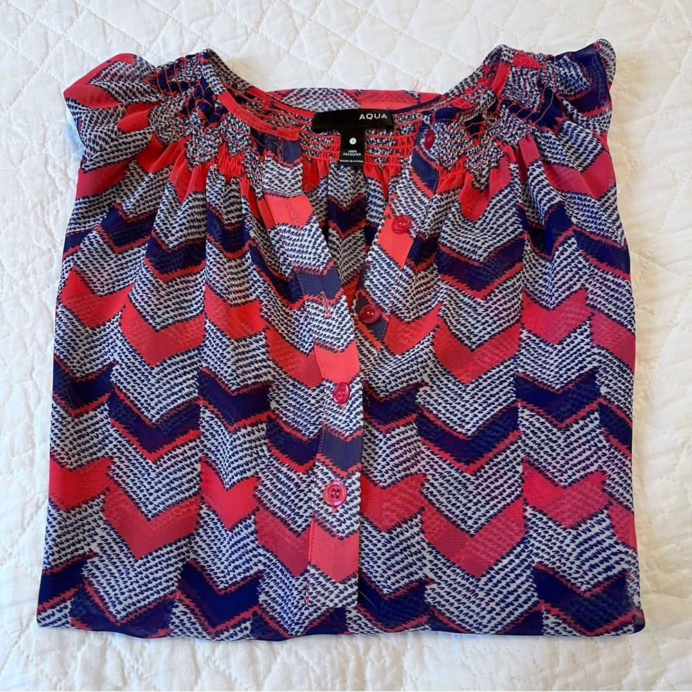 AQUA Chevron Print Blouse w/Smocked Neckline Semi-Sheer 3/4 Sleeve Women’s Top S